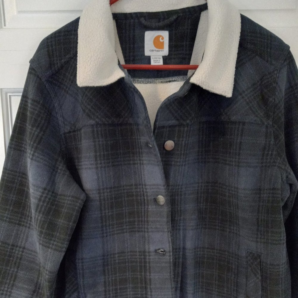 Woman's Carhartt fleece jacket